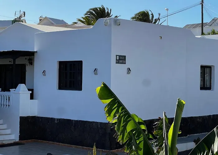 Casa de Férias La Carretera Bike & Relax Güime